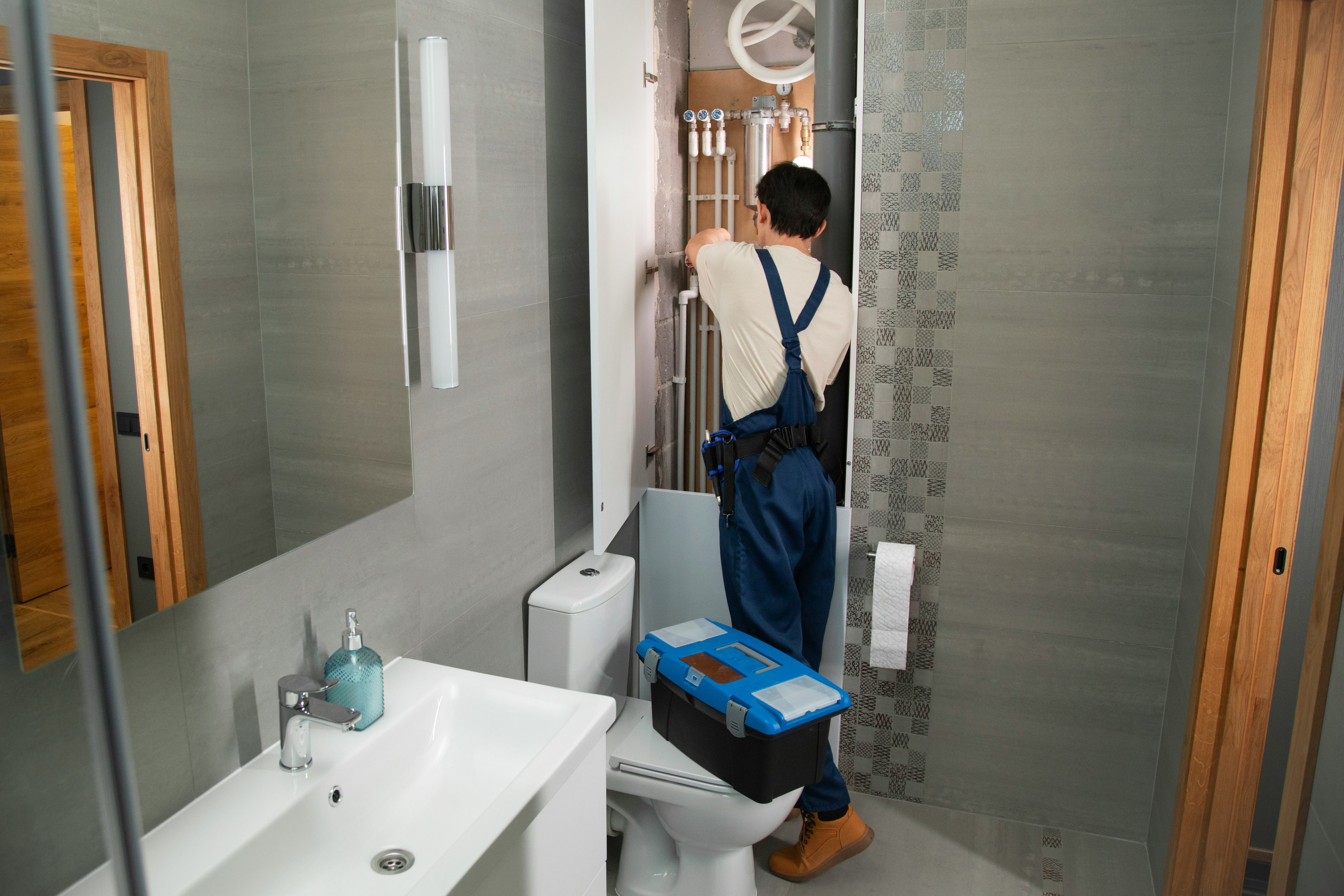 Emergency plumbing assistance in Houston